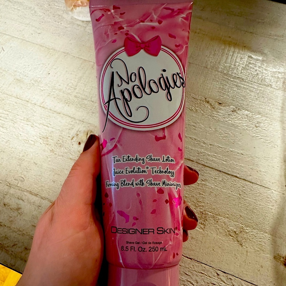 No Apologies Tan Extending Shave Lotion